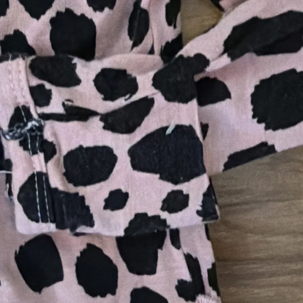 Little Bum Bums Baby Girls 3-6 Months Pink Leopard One Piece Sleeper Pajamas